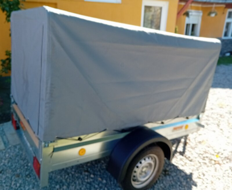 Remorca Neptun 750 kg.